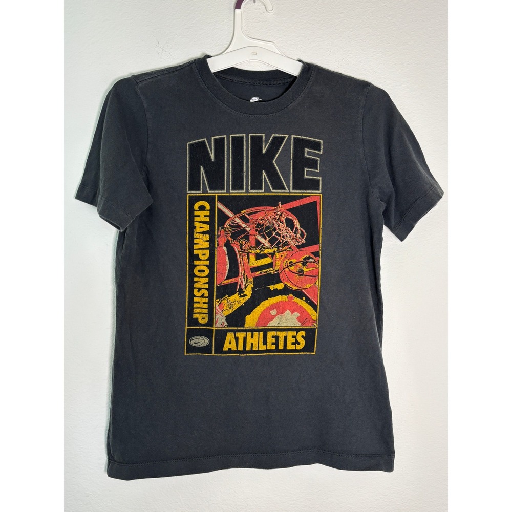 Nike Boys XL Championship Athletes Basketball Graphic T-Shirt Black Short Sleeve